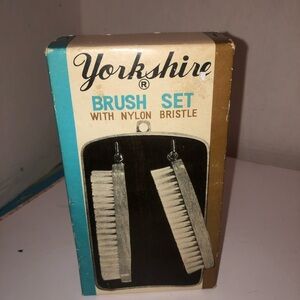 Yorkshire Nylon Bristle Brush Set , hangs on frame on the wall-new